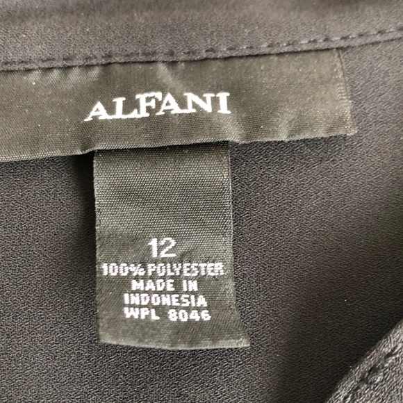 Ladies Alfani Size 12 polyesters blouse - Picture 2 of 4